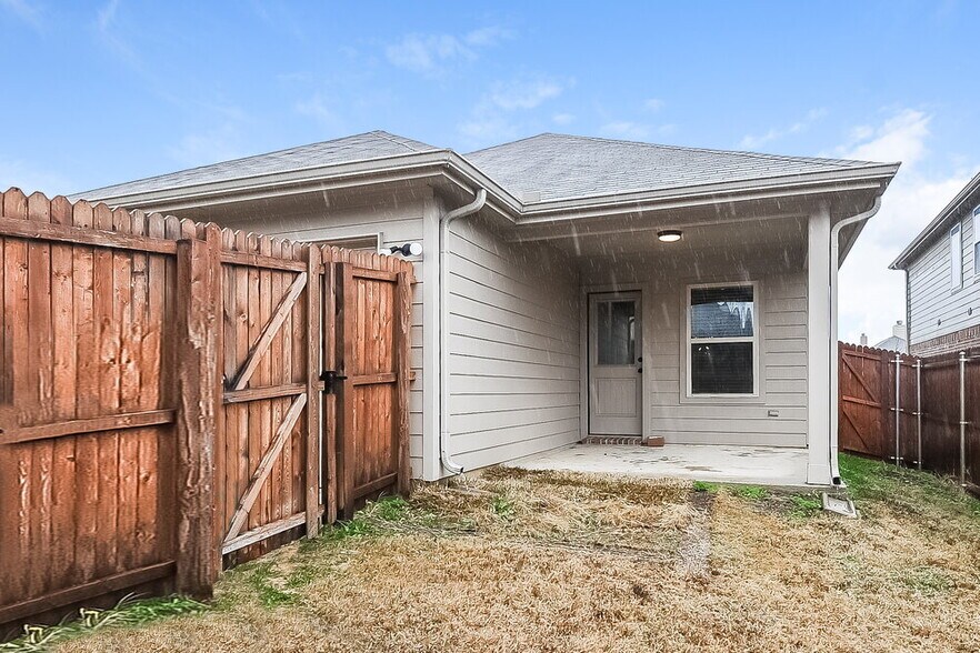 Building Photo - 505 Pawnee St