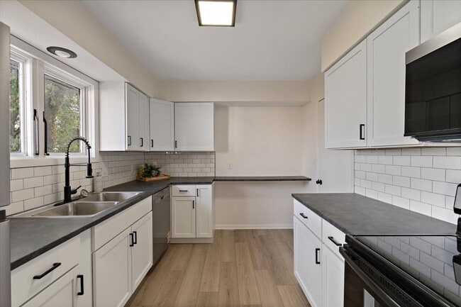 Building Photo - 3 Bedroom Rental in Milan