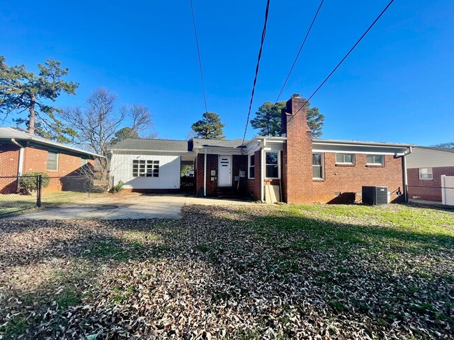 Building Photo - Welcome to this adorable 3-bedroom, 2-bath ranch style brick home, nestled in the historic McCror...