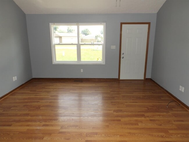 Building Photo - 1226 IN-67