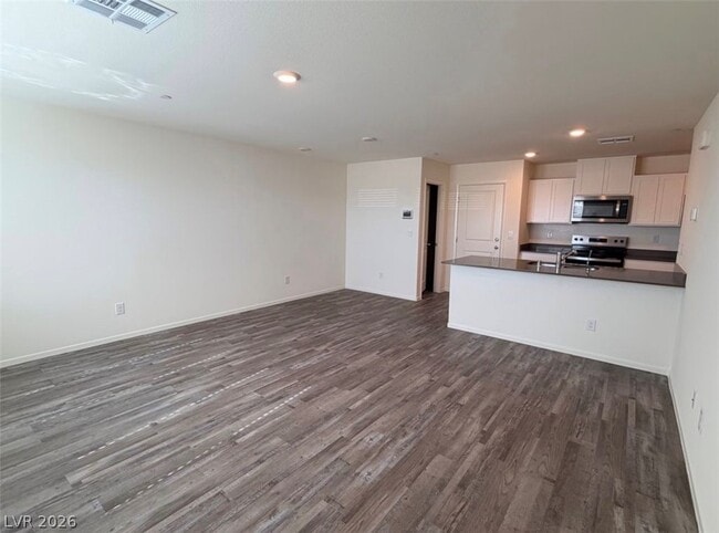 Building Photo - 4980 Apple Mesa Ave