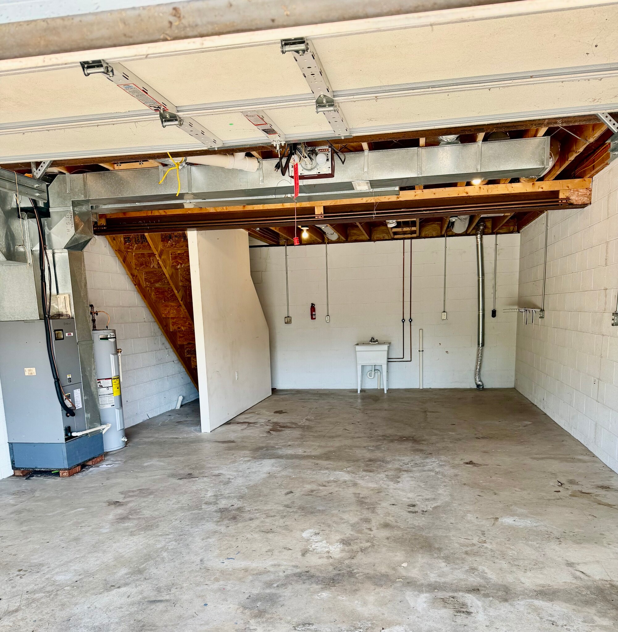 Building Photo - 12 Alexa Way