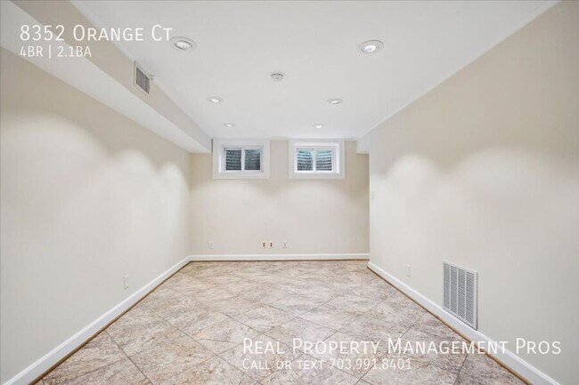 Building Photo - 8352 Orange Ct