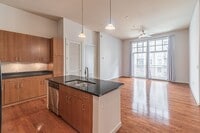 Building Photo - Stunning 2-bedroom, 2-bathroom condo locat...