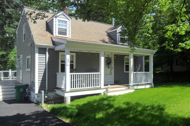Primary Photo - 141 Myrtle St