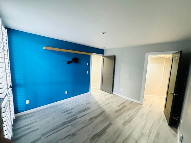 Building Photo - Ground level 2 bedroom, 2 bath in Bayfront...