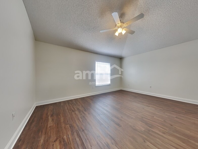 Building Photo - 9140 Raptor Drive