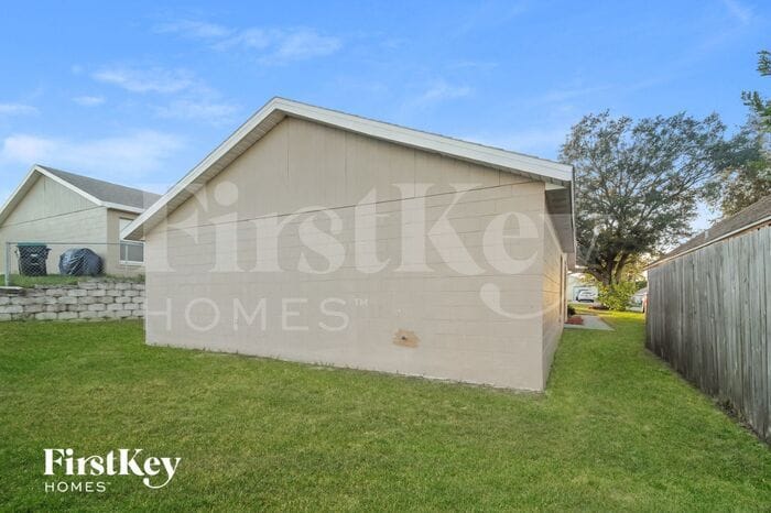 Building Photo - 7439 Little Pond Ct