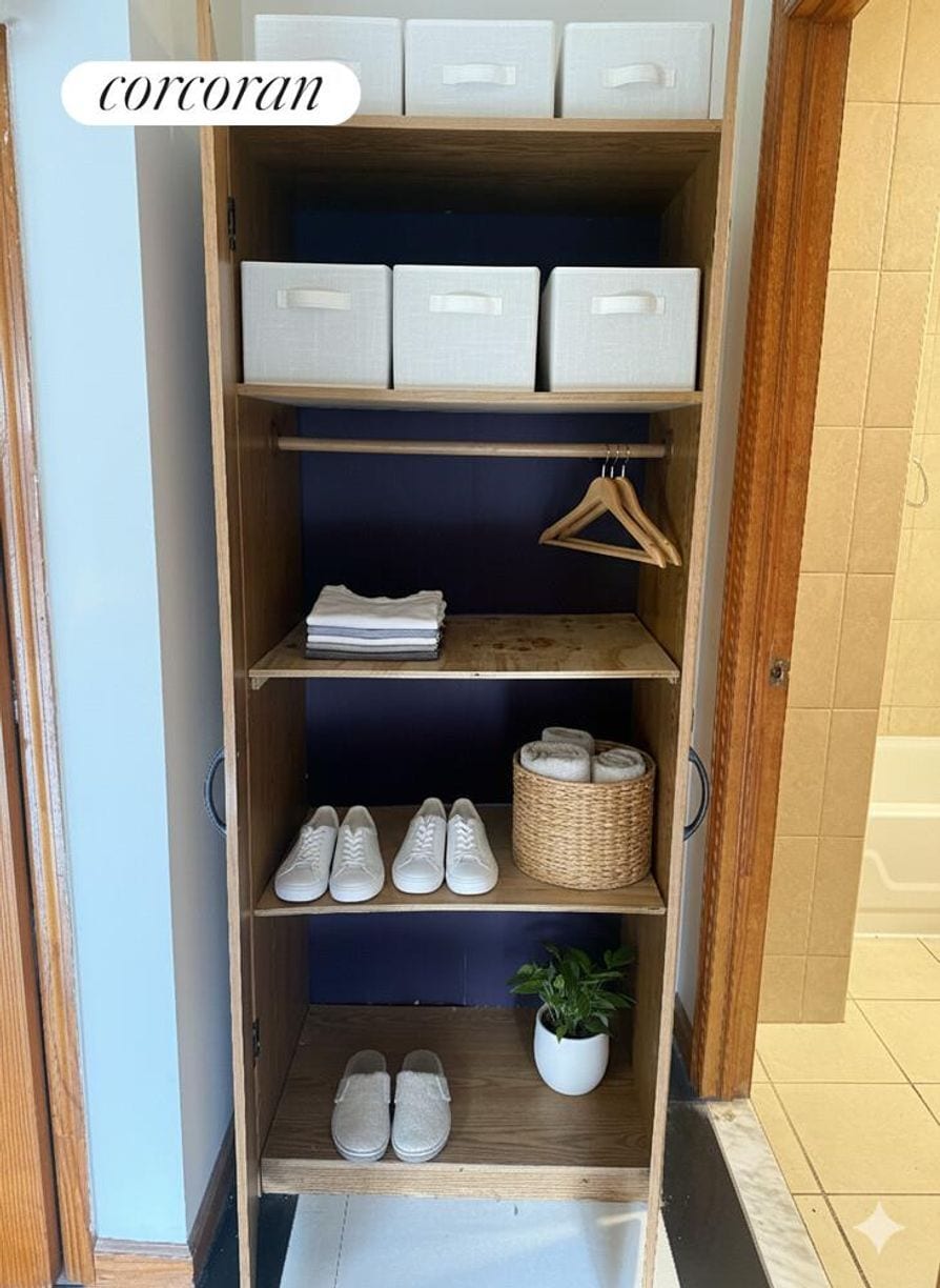 Building Photo - 163-10 89th Ave