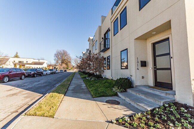 Building Photo - Beautiful Brookside SMART HOME now available!