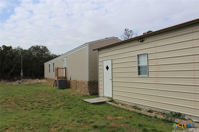 Building Photo - 846 Inglewood Dr