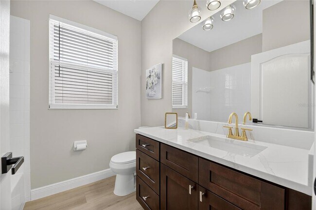 Building Photo - 1103 Villeroy Dr