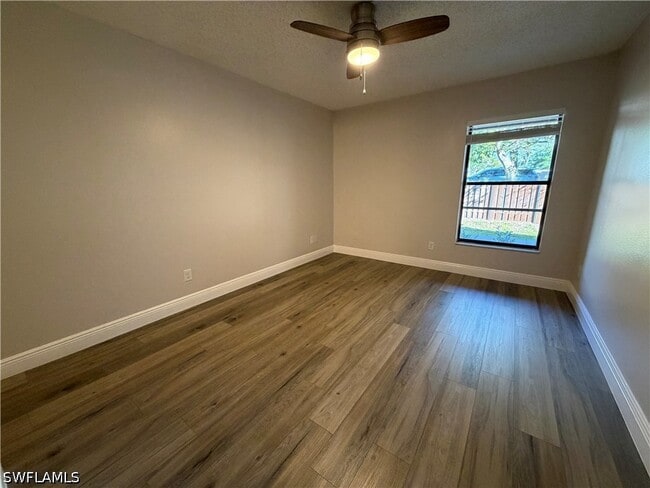 Building Photo - 5307 Summerlin Rd