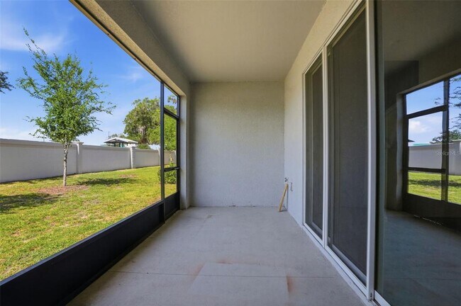 Building Photo - 5267 Dragonfly Dr