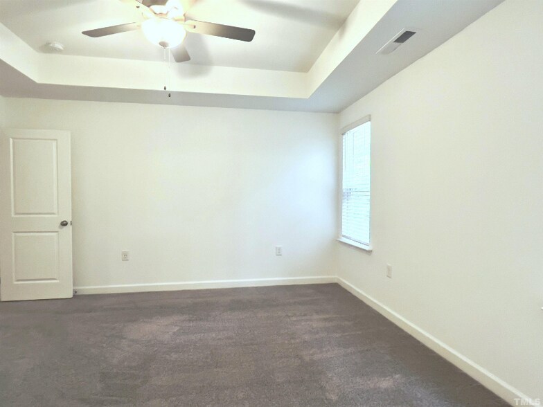 Building Photo - 135 Orvis Dr