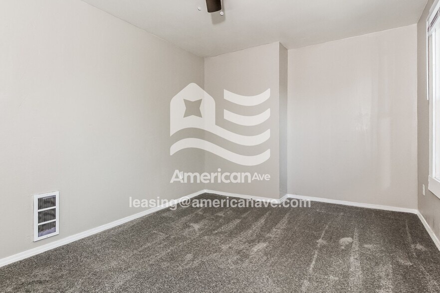 Building Photo - 47 Home Ave
