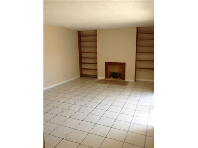 Building Photo - 166 Lake Arbor Dr