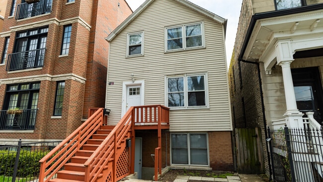 Primary Photo - 3729 N Clifton Ave