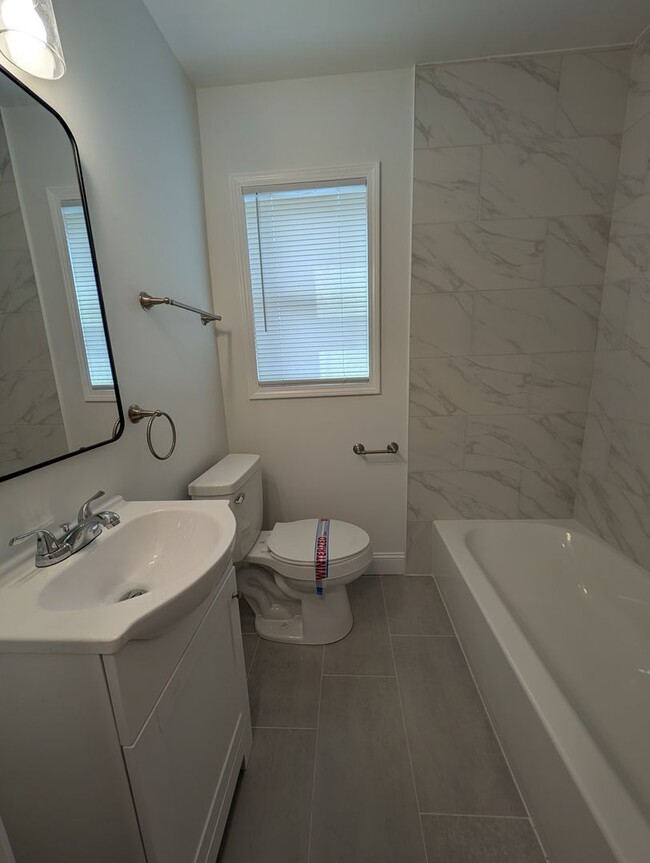 Building Photo - Newly renovated ranch-style home located in Rock Hill!