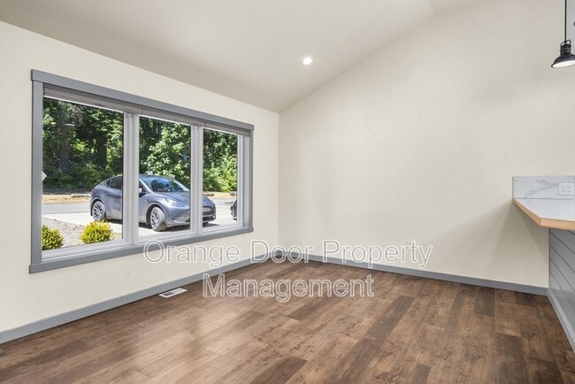 Building Photo - 7013 Stanich Ave