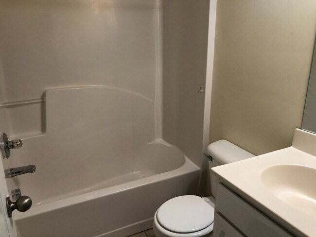 Building Photo - PRE-LEASING FOR AUGUST 2026!