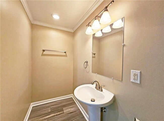 Building Photo - 6627 Banbury Ct NW