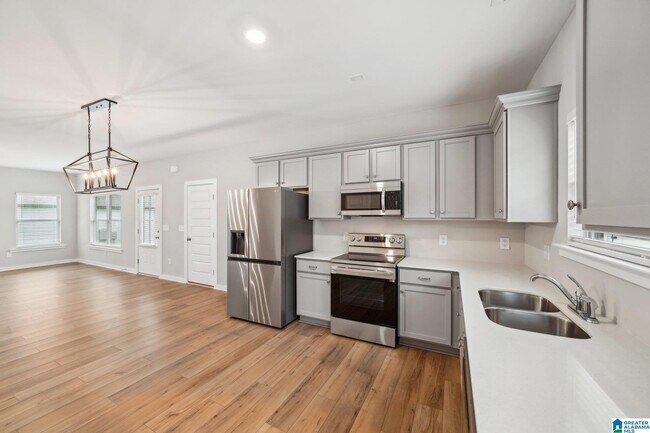 Building Photo - 615 Troubadour Ln