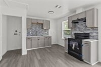 Building Photo - 316 20th St