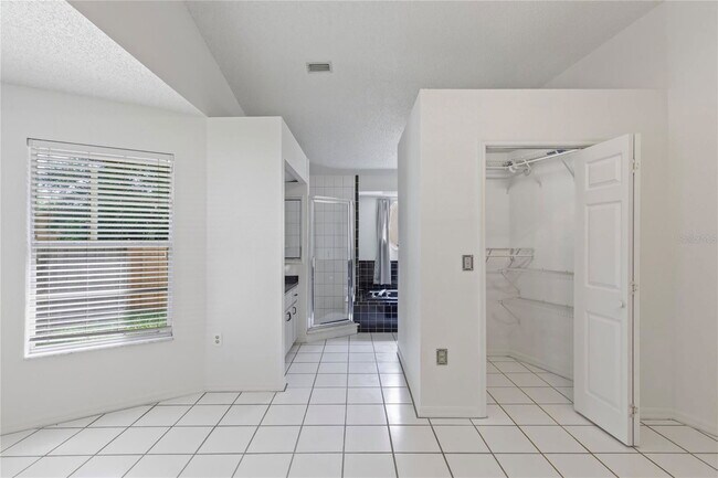 Building Photo - 5116 Plantation Dr