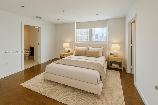 Building Photo - 1900 N Bayshore Dr