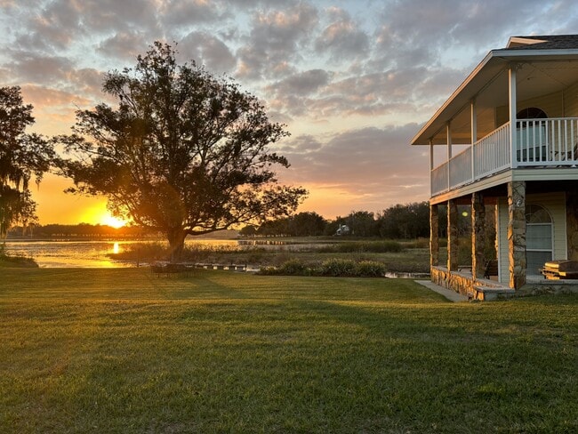 Building Photo - 36740 Shore Dr