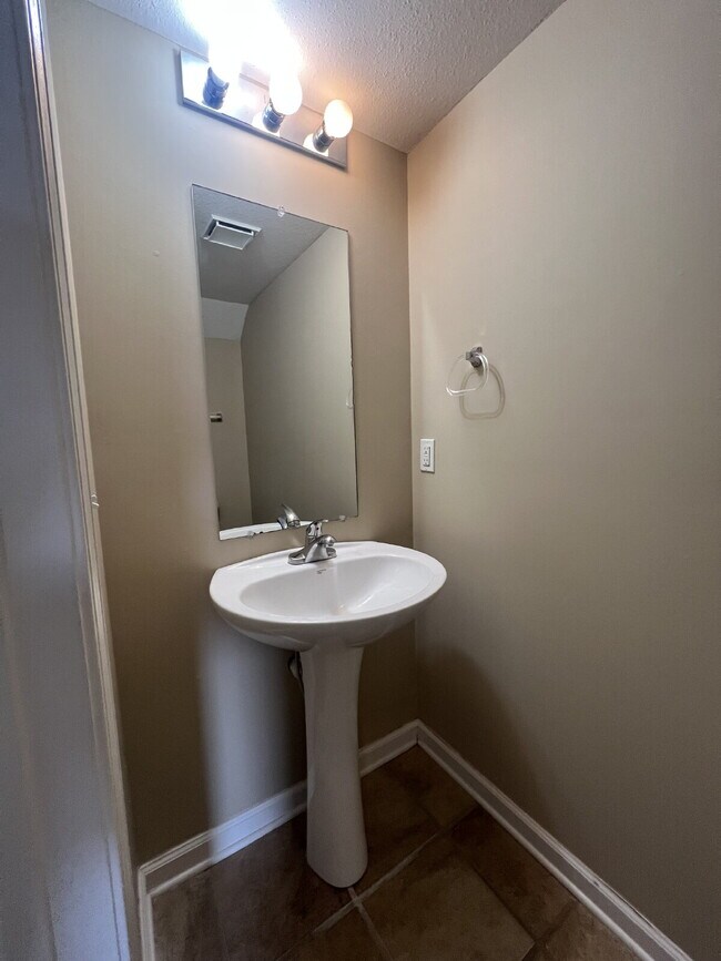 Building Photo - 5 Blackjack Way