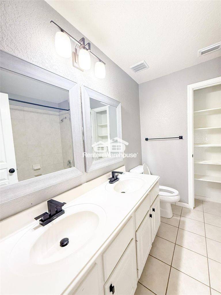 Building Photo - 79 W Shale Creek Cir