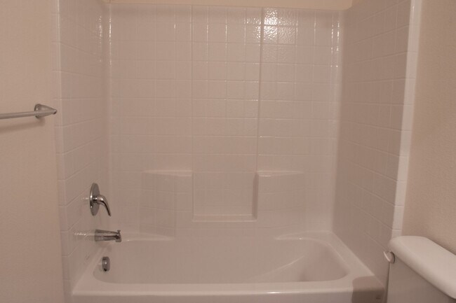Building Photo - Brand New 1 Bedroom / 1 Bathroom Apartments in Lindale!