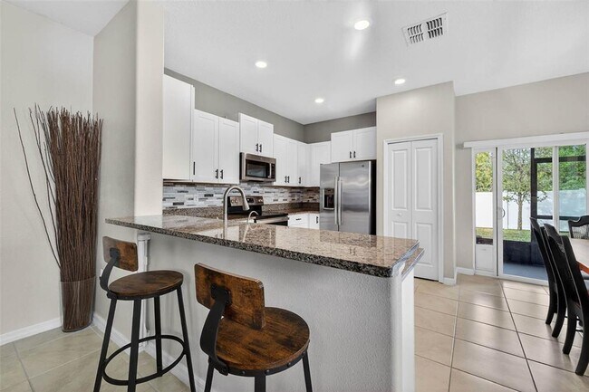 Building Photo - 10432 Shady Preserve Dr