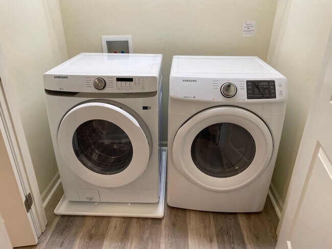 Building Photo - 3 bedroom, 2 bath home for rent in Brookstone in Sunset Harbor in Bolivia