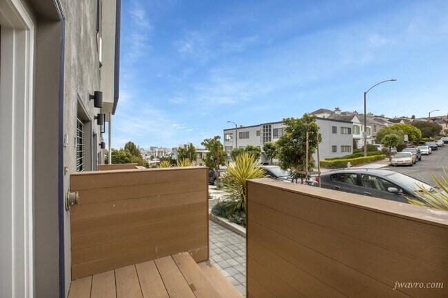 Building Photo - 70 Terra Vista Ave