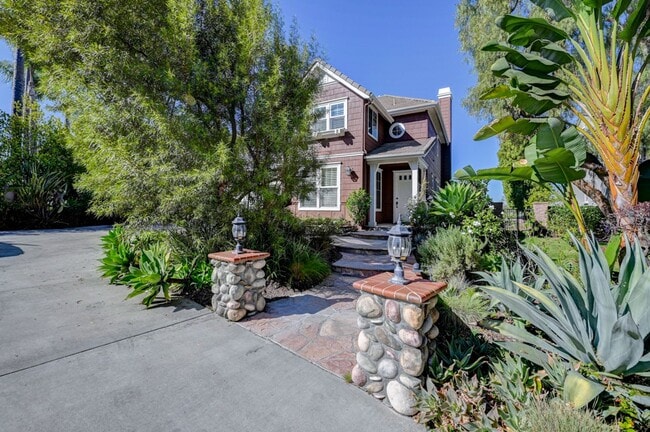 Building Photo - Amazing LARGE home in Ladera Ranch!