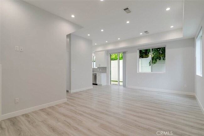 Building Photo - 9035 Rathburn Ave