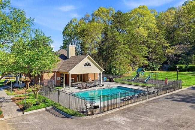 Building Photo - Stunning 4BR Home in Cascade Falls – Modern Upgrades & EV Ready!