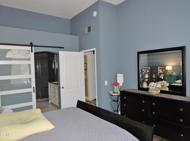 Building Photo - 650 Ivywood Ln