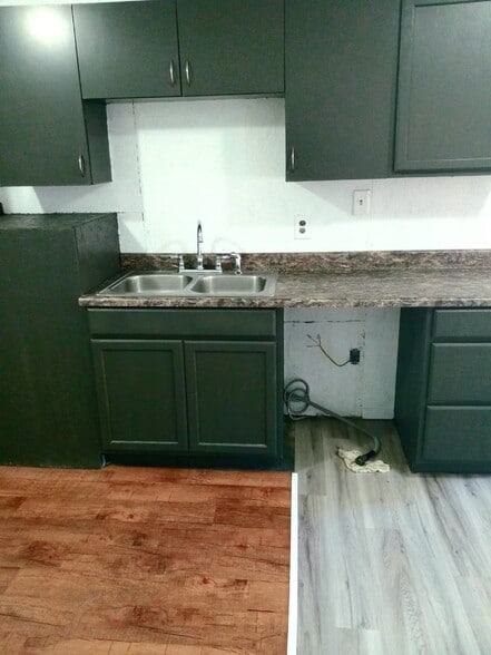 Building Photo - 212 Morning Dr