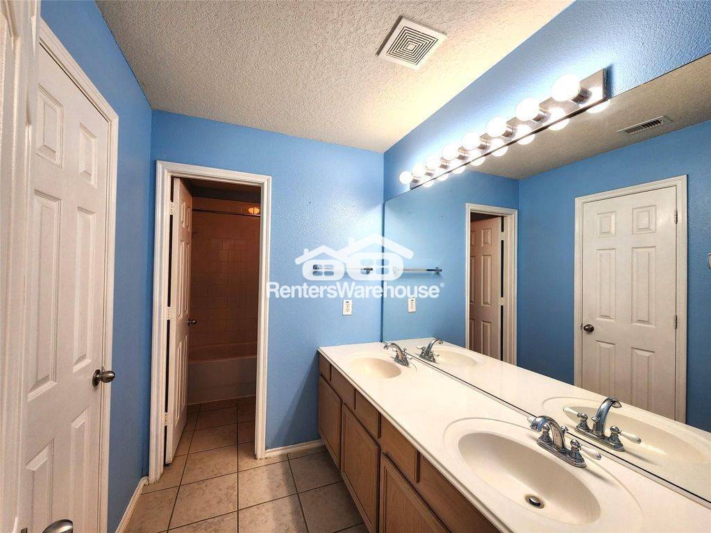 Building Photo - 19814 Wren Forest Ln