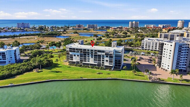 Building Photo - 4253 Bay Beach Ln