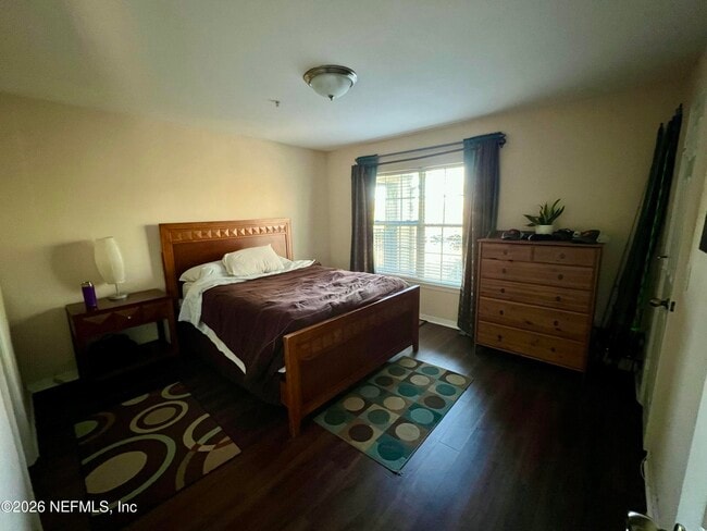 Building Photo - 7800 Point Meadows Dr