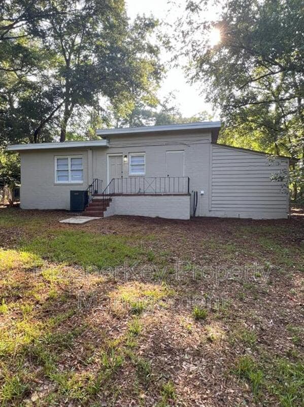 Building Photo - 905 Wright Dr