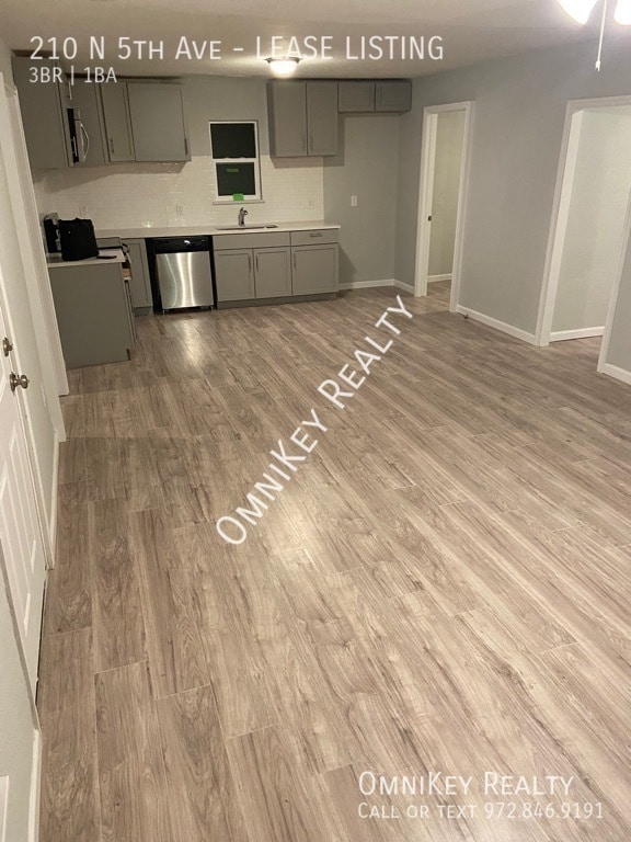 Building Photo - 210 N 5th Ave