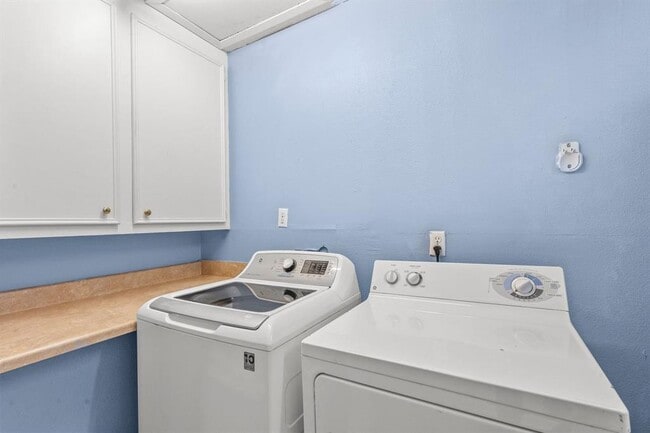 Building Photo - 7316 Overton St