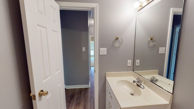 Building Photo - Wonderful 4 bedroom, 3 bath home in Grand Oaks Millbrook