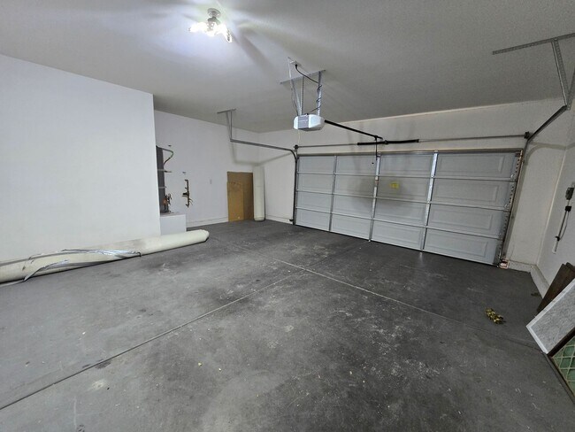 Building Photo - Rhodes Ranch 2 Story Rental